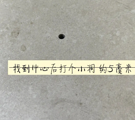 金平瓷砖空鼓维修公司专业解答在瓷砖铺贴过程中，如果砂料搅拌不均匀，将会带来以下问题